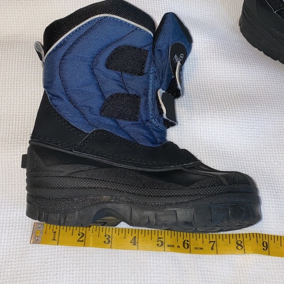 Magellan Winter Boys Boots Insulant Size 12 Black and blue - Picture 13 of 14